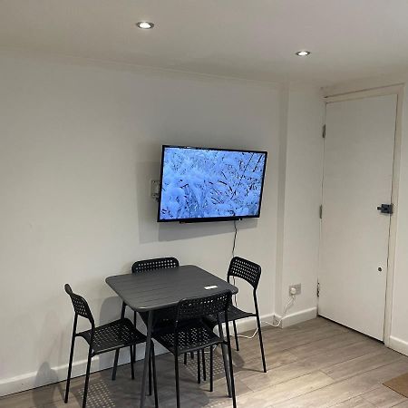런던 Plough Way Flat 아파트 외부 사진